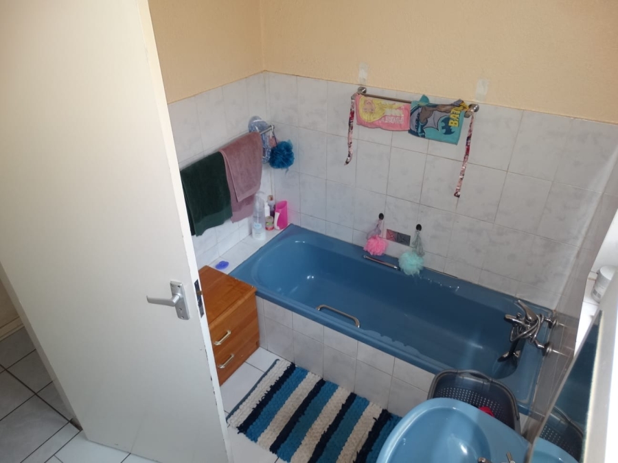 3 Bedroom Property for Sale in Geelhoutpark North West